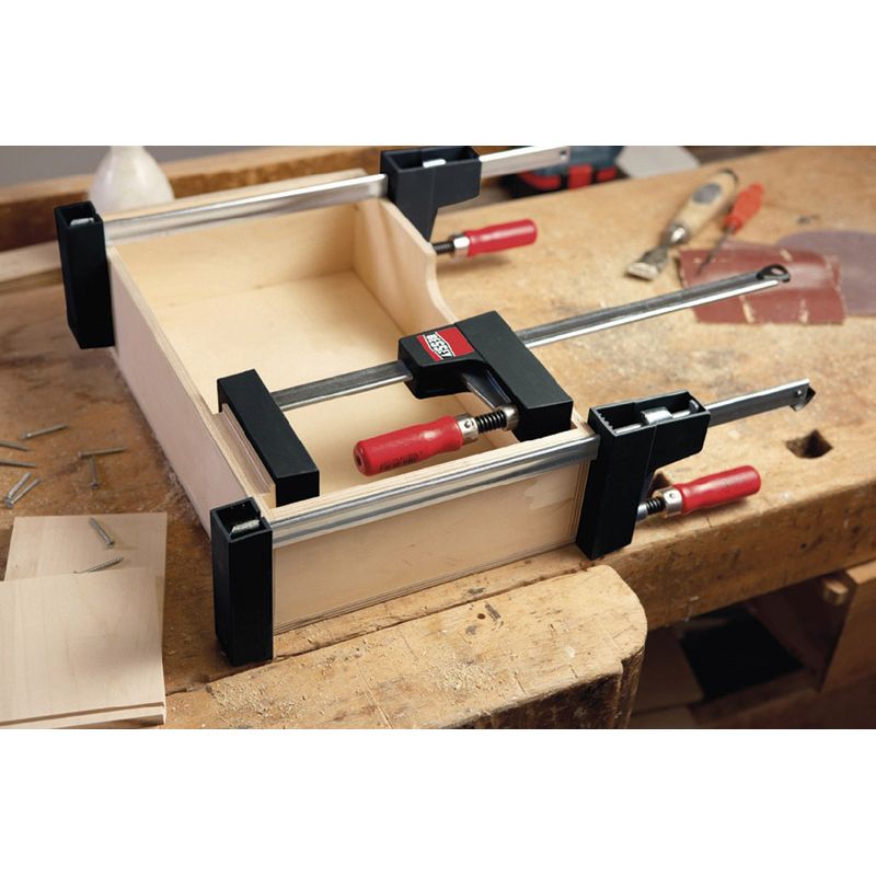 BESSEY Flächenspanner UK mit Holzgriff Produktbild BIGANW L