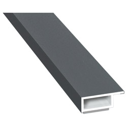 Kammerprofil 20x7mm SK Lg. 6,00m foliert mit Nase 70 1205-083 Basaltgrau Glatt Produktbild