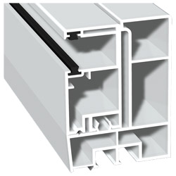 Adapterprofil 80x55,5mm Lg. 6,00m Revision außen <(>&<)> Rollladenführung 57x30mm Lg. 6,00m Weiß, mit zwei schwarzen Bürsten , VE: 30m Produktbild