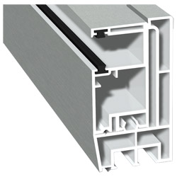 Adapterprofil 80x43mm Lg. 6,00m foliert, Revision außen <(>&<)> Rollladenführung 57x30mm Lg. 6,00m GK Weiß, mit zwei schwarzen Bürsten 436 1001 Metbru Produktbild