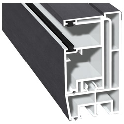 Adapterprofil 80x43mm Lg. 6,00m foliert, Revision außen <(>&<)> Rollladenführung 57x30mm Lg. 6,00m GK Weiß, mit zwei schwarzen Bürsten 436 1006metbrus Produktbild