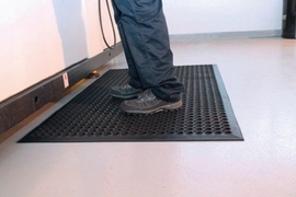 Arbeitsplatzbodenbelag Fertigmatte L1500xB900xS10mm   schwarz Gummi Produktbild