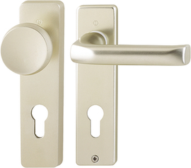 54/227K/202KP/AP/113 Garnitur/F2 Alu Neusilber/8 mm/Profilzylinder 72mm/37-42 mm/HOPPE-Logo Produktbild